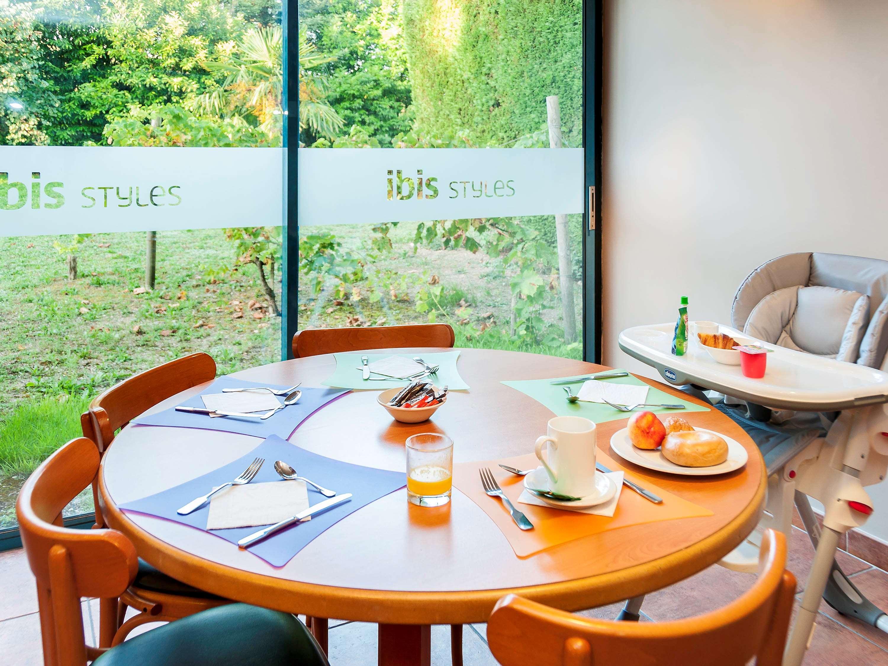 Ibis Styles Cognac Hotel Châteaubernard Kültér fotó