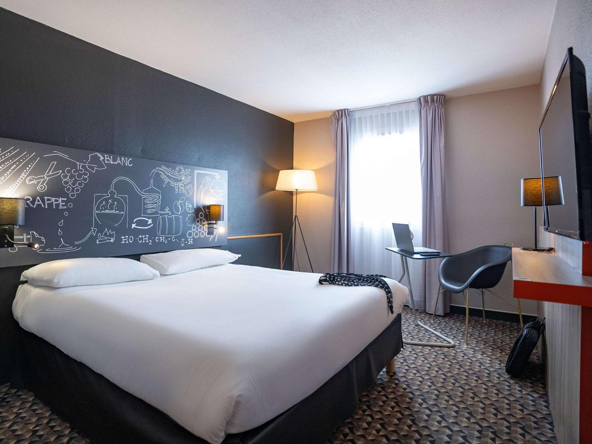 Ibis Styles Cognac Hotel Châteaubernard Kültér fotó